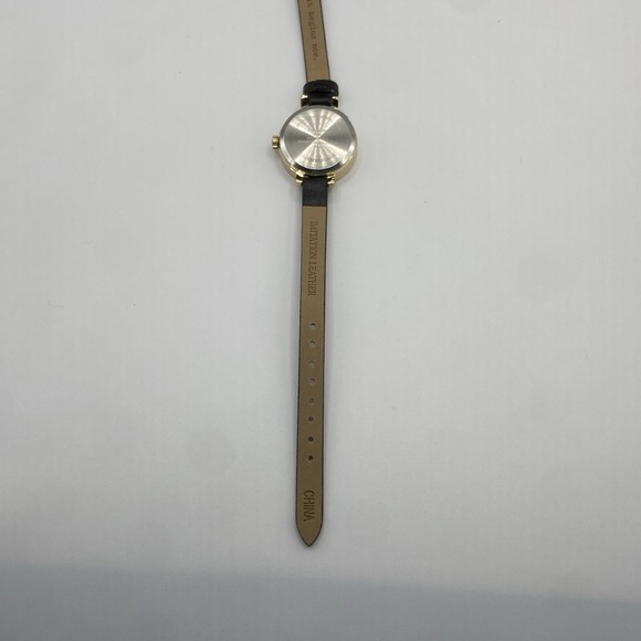 Women's Black Buckle Band Analog Watch 26mm Case Untested‎ - Picture 5 of 6